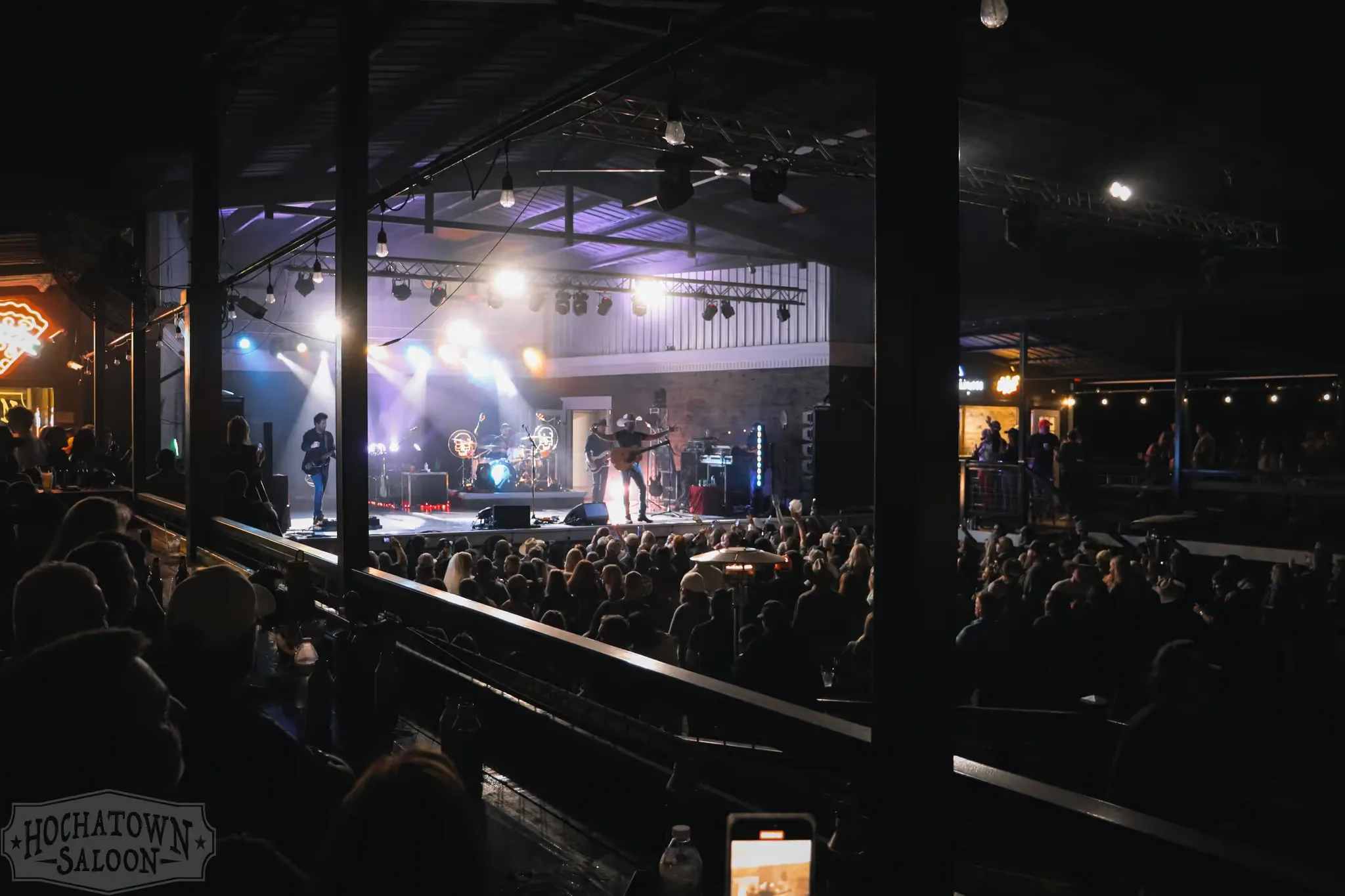 Crowd at a live show on the Hochatown Saloon stage